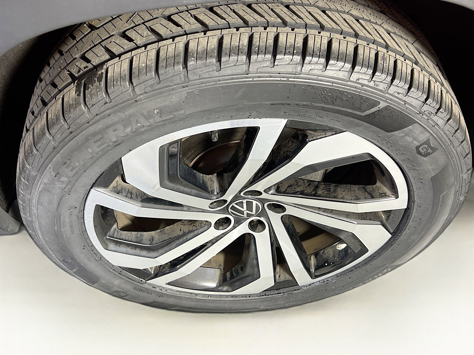 Used 2023 Volkswagen Atlas SEL image 33