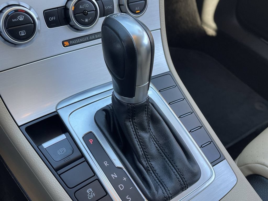 Used 2013 Volkswagen CC Sport FWD image 25