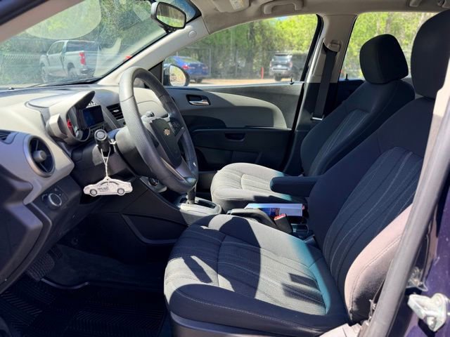 Used 2015 Chevrolet Sonic LT FWD image 4