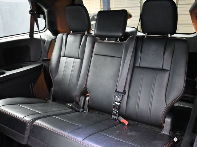 Used 2018 Dodge Grand Caravan GT image 30