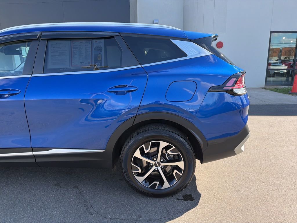 Certified 2023 Kia Sportage EX image 9