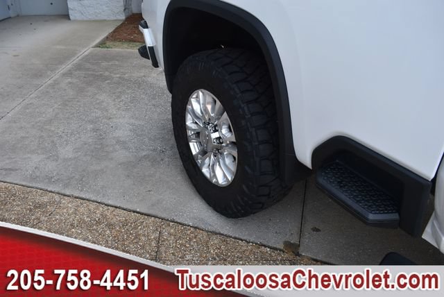 Used 2021 Chevrolet Silverado 2500 High Country w/ Z71 Off-Road Package AWD/4WD image 15