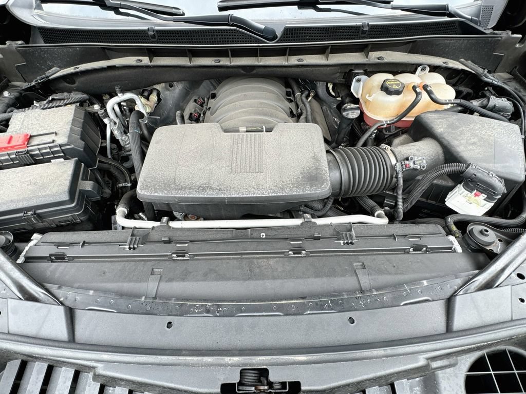 Used 2024 GMC Yukon Denali Ultimate w/ LPO, Floor Liner Package AWD/4WD image 10
