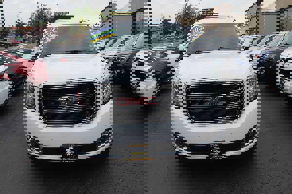 Used 2015 GMC Yukon SLT w/ Open Road Package image 3