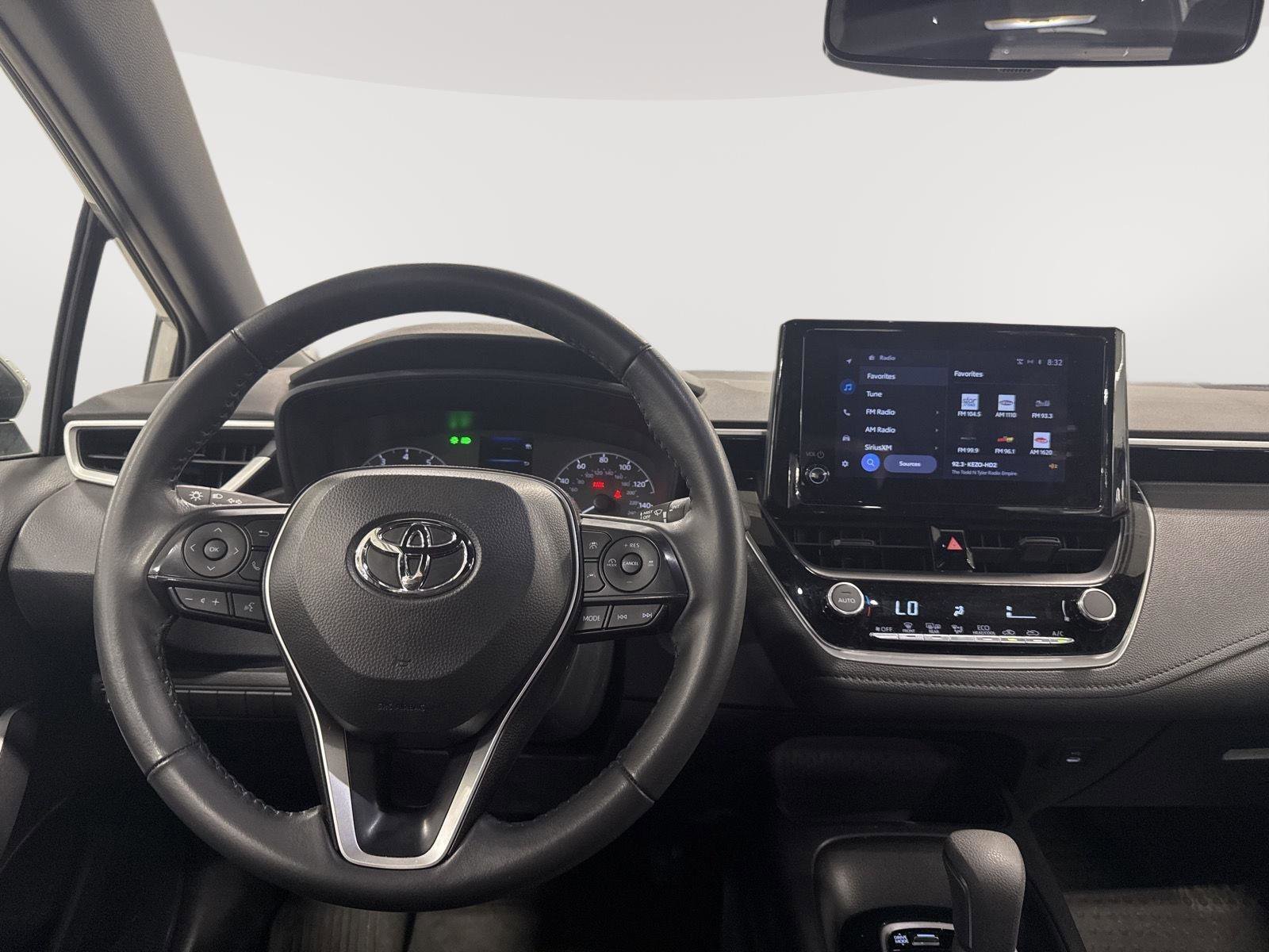 Used 2024 Toyota Corolla SE FWD image 13