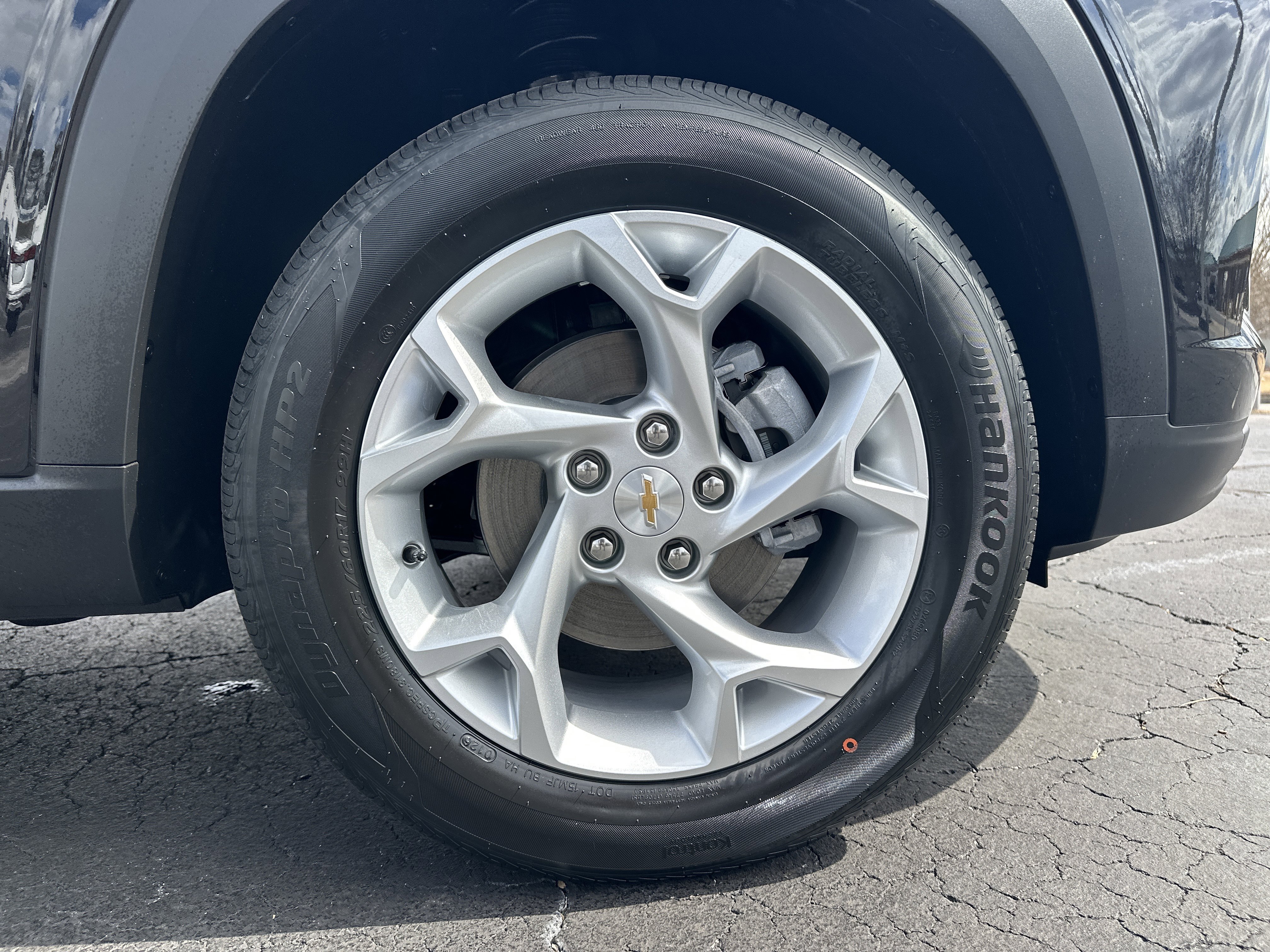 New 2026 Chevrolet Trax LS w/ LS Convenience Package FWD image 14