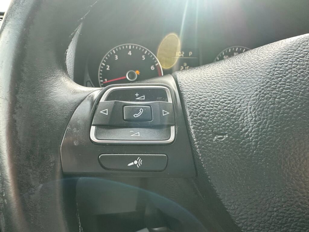 Used 2014 Volkswagen Passat 1.8T Wolfsburg Edition image 15