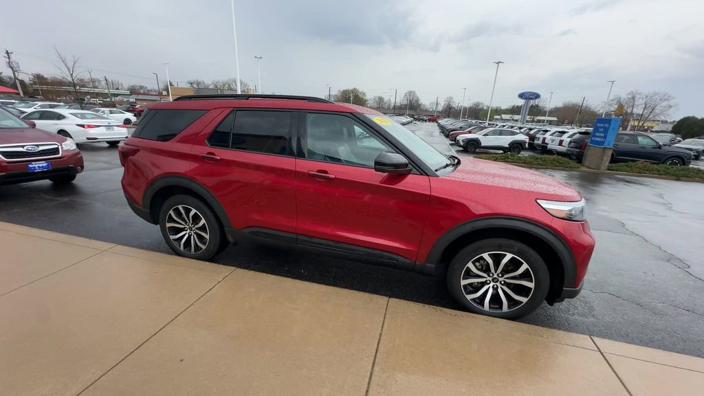 Used 2020 Ford Explorer ST w/ Premium Technology Package image 9