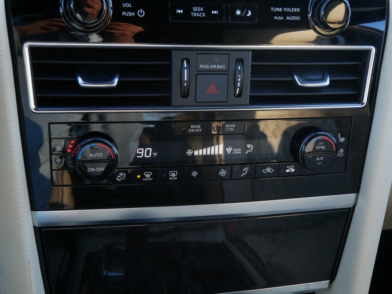 Used 2022 INFINITI QX80 Sensory w/ Cargo Package image 21