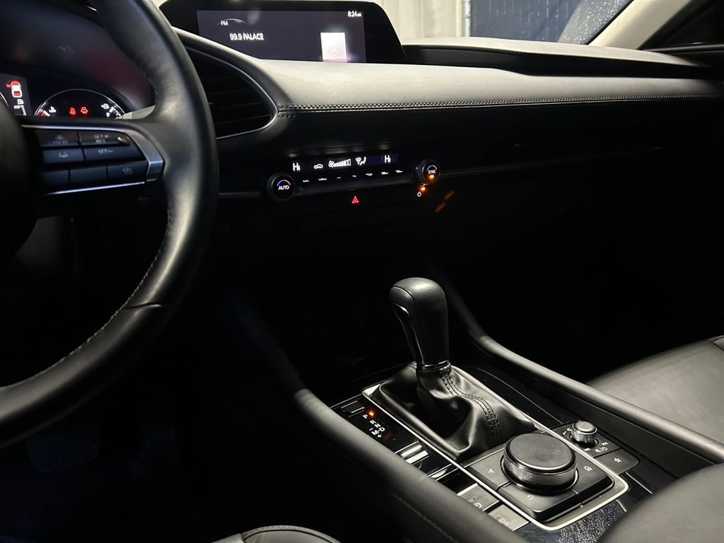 Used 2024 MAZDA MAZDA3 s image 21