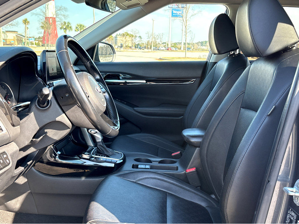 Used 2021 Kia Seltos SX w/ SX Sunroof Package AWD/4WD image 12