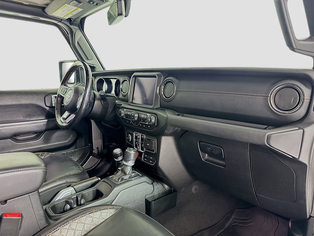 Used 2021 Jeep Wrangler Unlimited Sahara w/ Altitude image 26