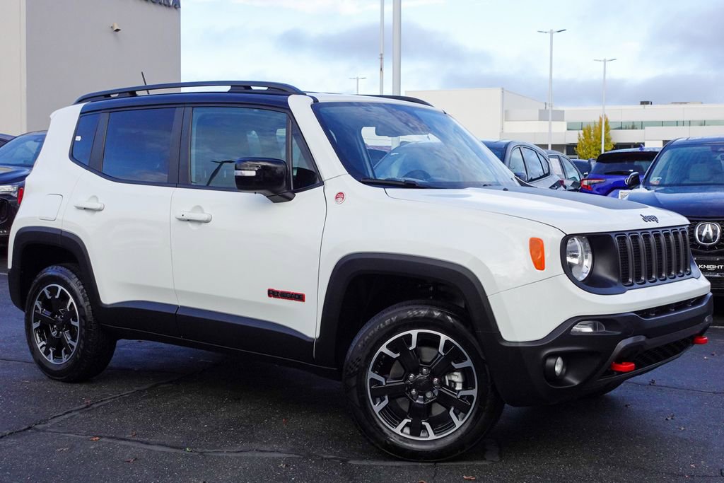 Used 2023 Jeep Renegade Trailhawk image 2