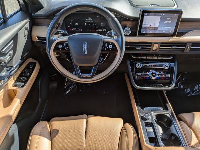 Used 2020 Lincoln Corsair Reserve w/ Equipment Group 202A image 16