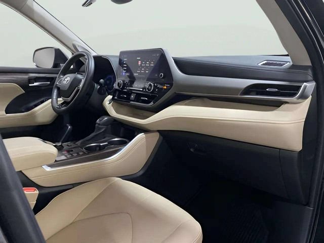 Used 2024 Toyota Highlander Limited AWD/4WD image 75
