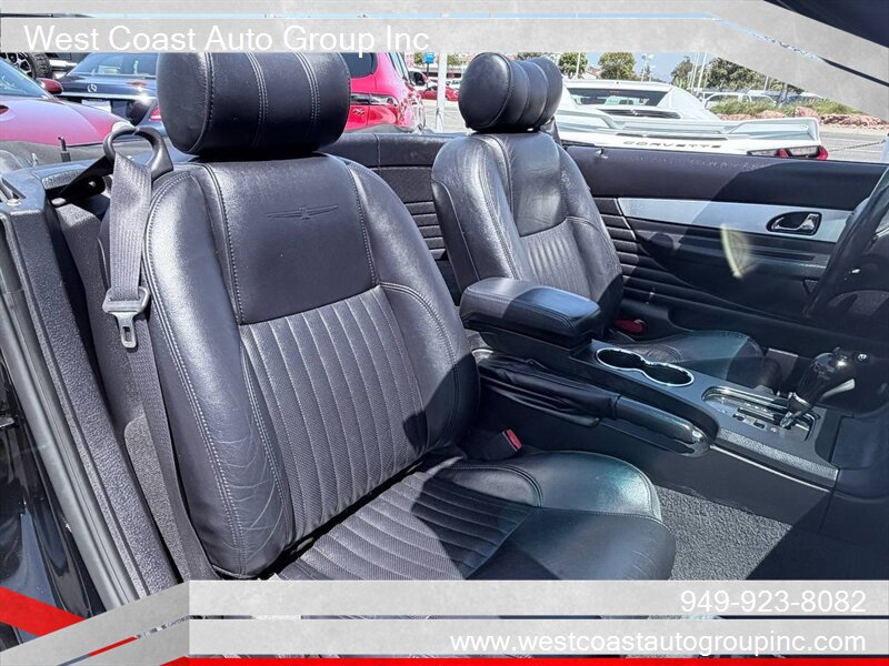 Used 2004 Ford Thunderbird RWD image 12