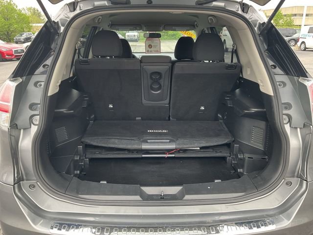 Used 2016 Nissan Rogue S FWD image 29
