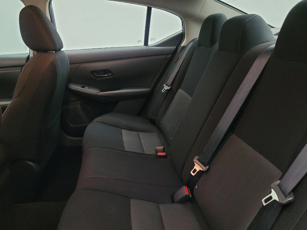 Used 2025 Nissan Sentra SV image 18