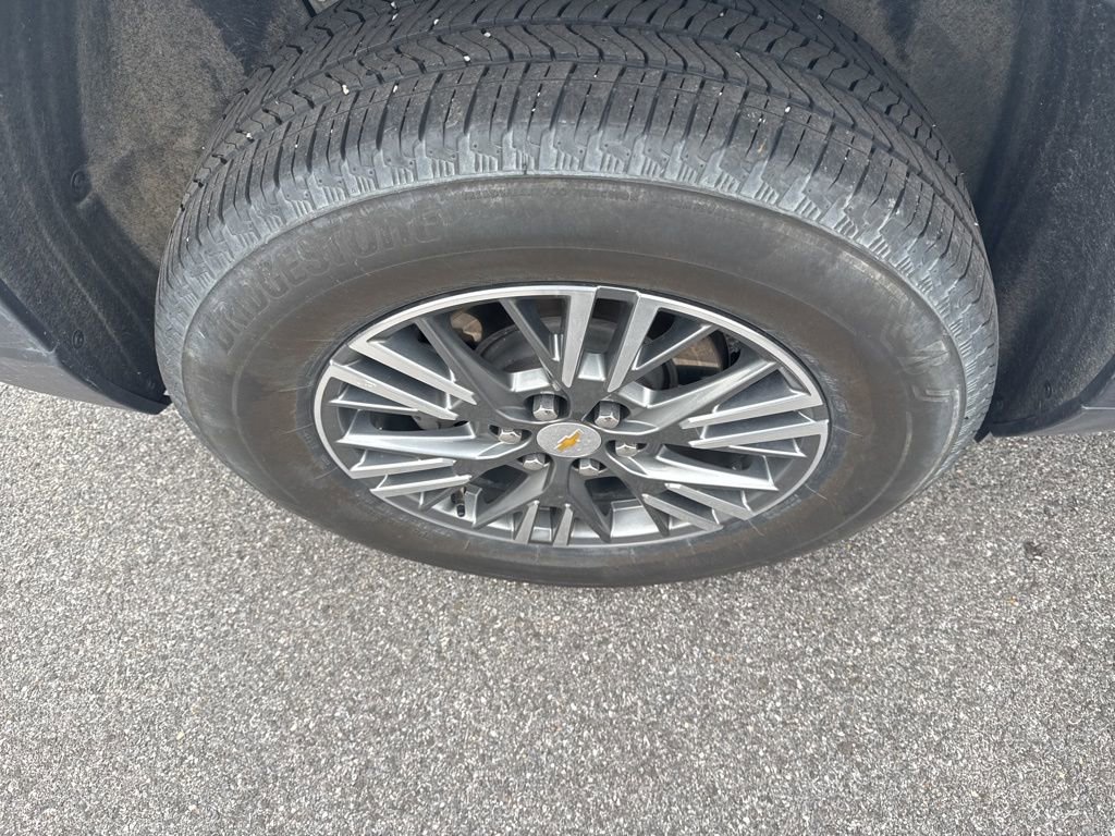 Used 2024 Chevrolet Traverse LT image 10