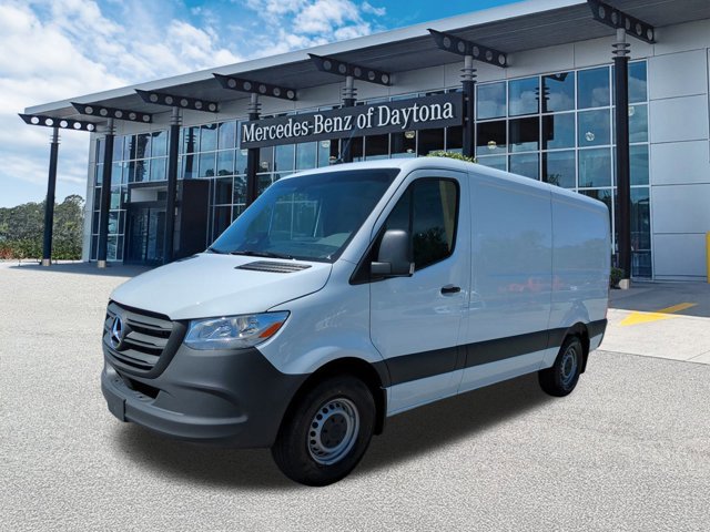 Used 2025 Mercedes-Benz Sprinter 2500 image 8