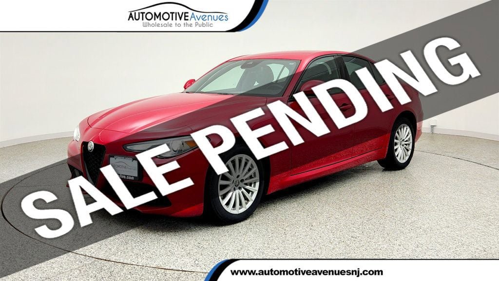 Used 2022 Alfa Romeo Giulia Sprint AWD/4WD image 1
