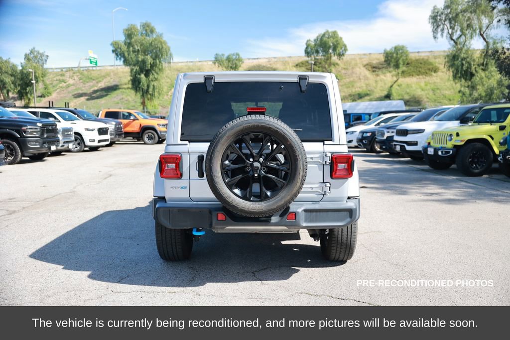 Used 2022 Jeep Wrangler Unlimited Sahara w/ Cold Weather Group image 4