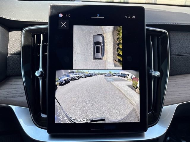 Used 2025 Volvo XC90 B6 Plus AWD/4WD image 27