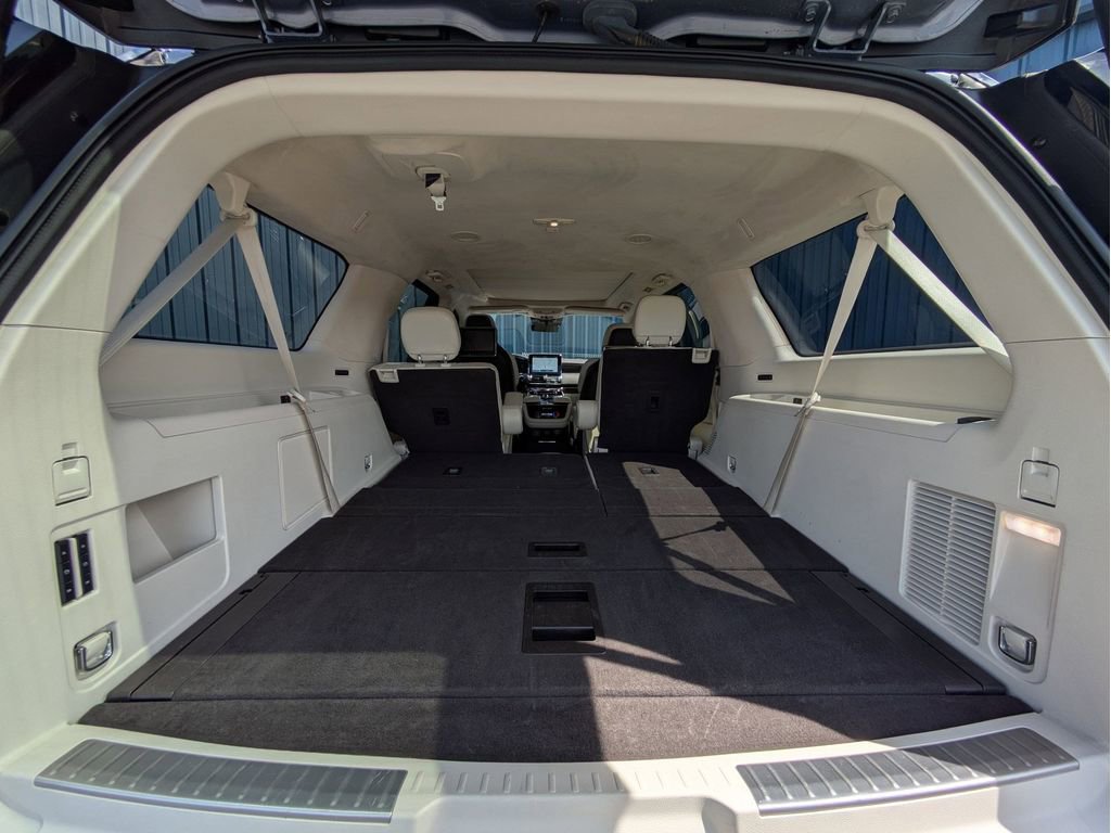 Used 2021 Lincoln Navigator L Black Label w/ Cargo Convenience Package image 8