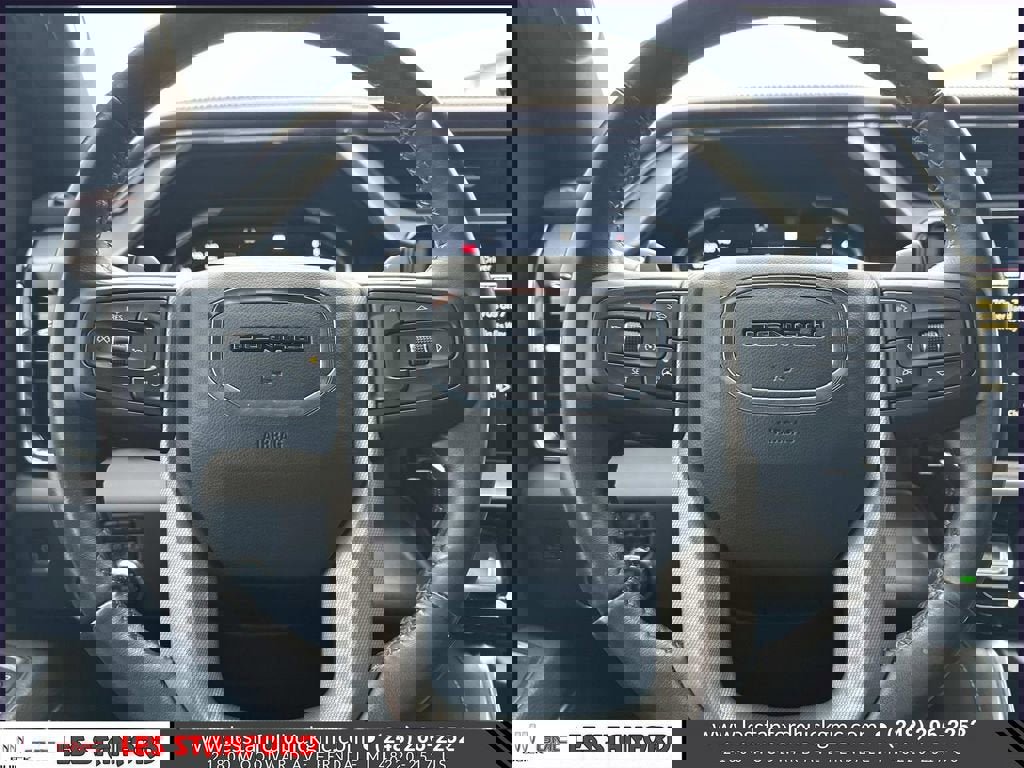 Used 2023 GMC Sierra 1500 Denali w/ Technology Package AWD/4WD image 21