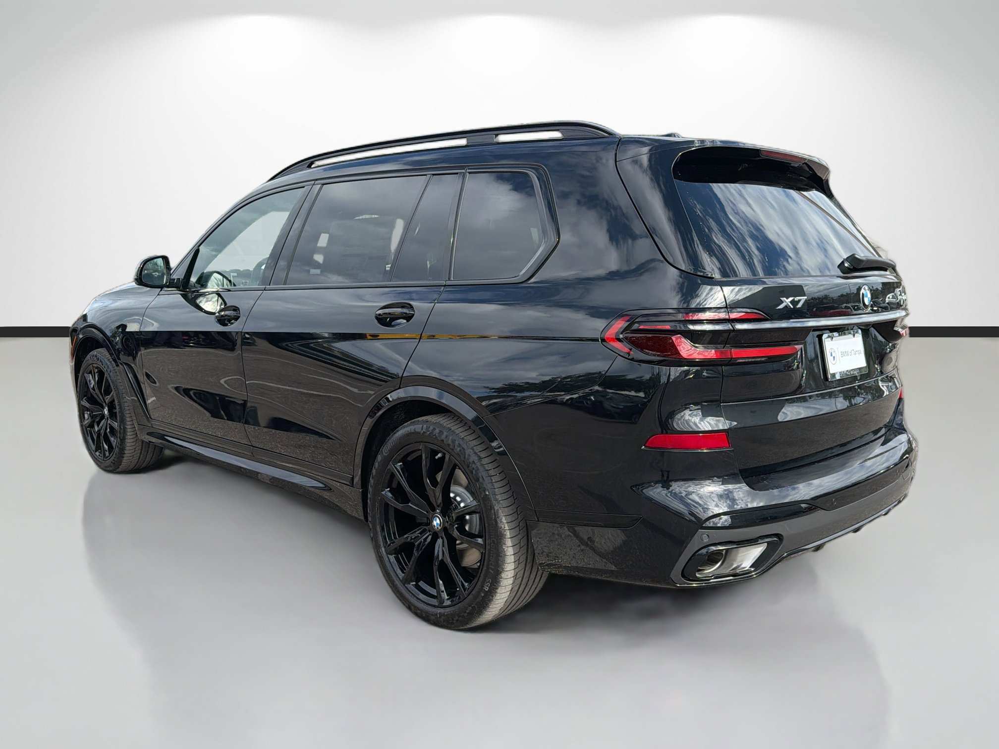 New 2026 BMW X7 xDrive40i w/ M Sport Package image 5