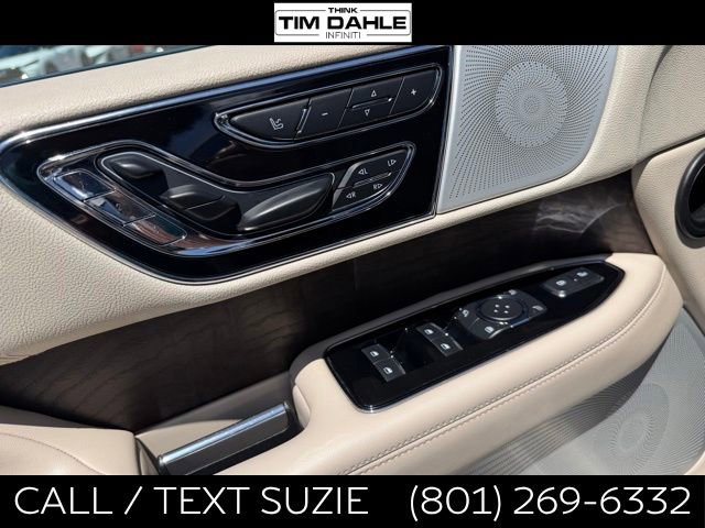 Used 2019 Lincoln Navigator L Reserve AWD/4WD image 15