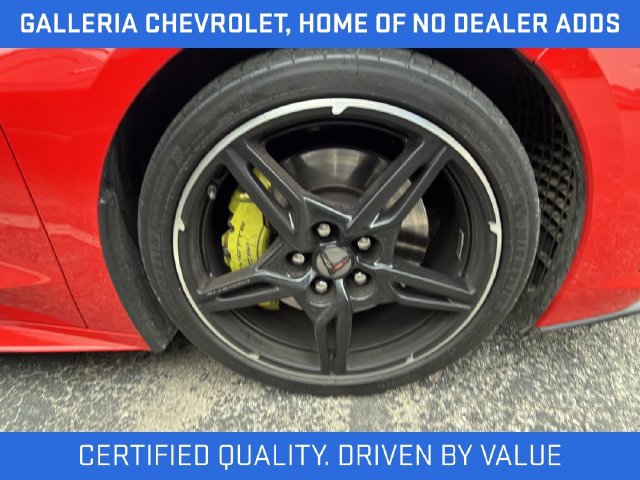 Used 2021 Chevrolet Corvette Stingray Preferred Cpe w/ Z51 Performance Package RWD image 4