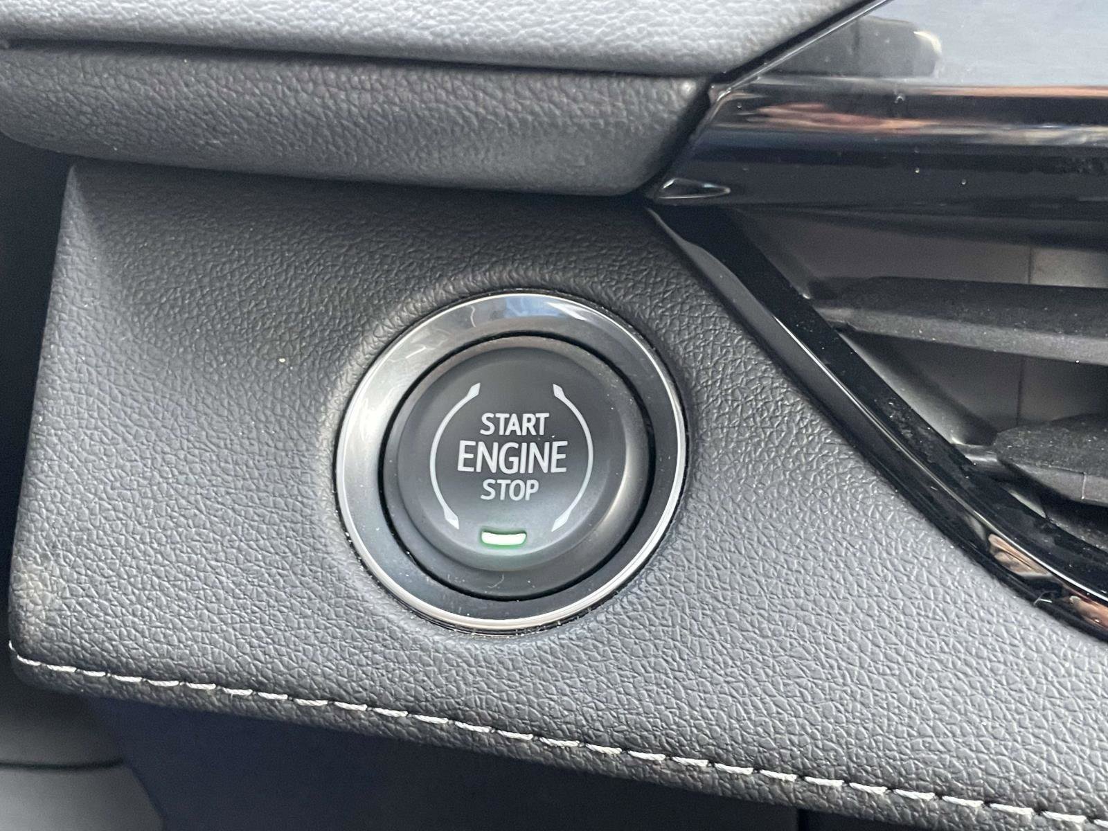 Used 2025 Buick Enclave Avenir w/ Super Cruise Package image 4