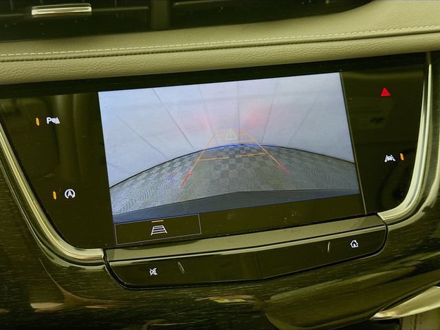 Used 2023 Cadillac XT6 Premium Luxury FWD image 14