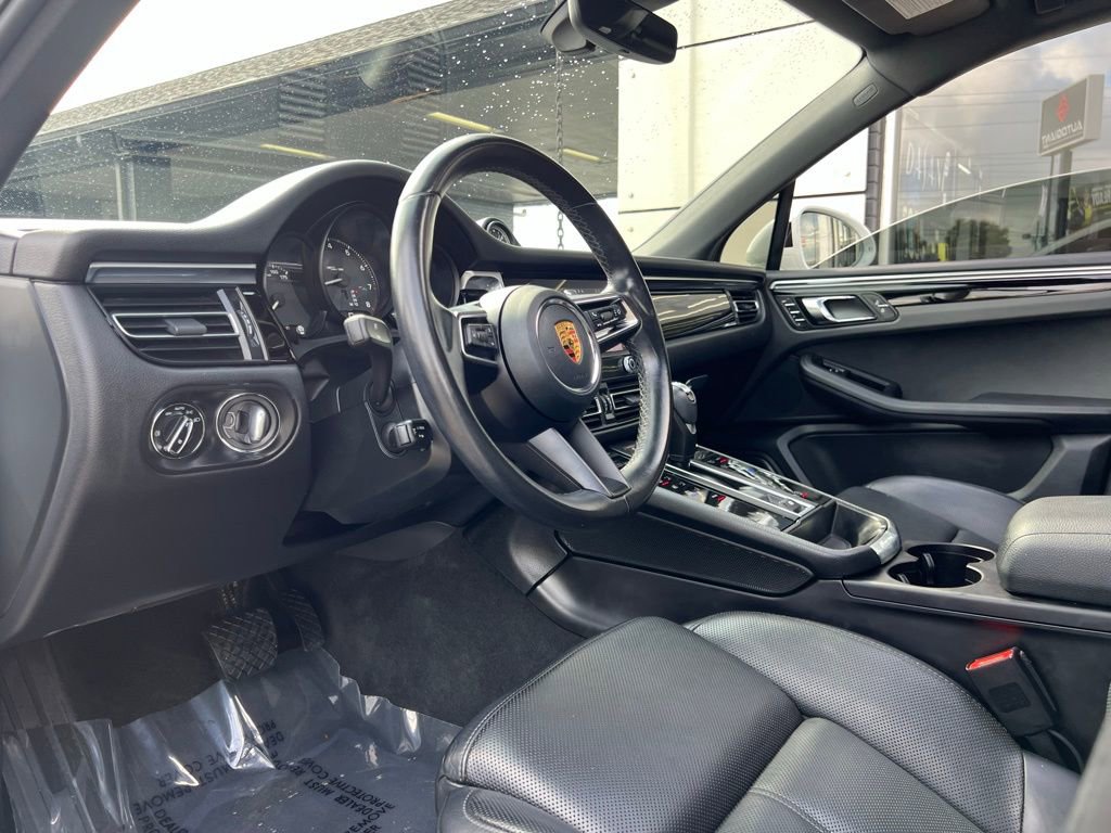 Used 2022 Porsche Macan image 36