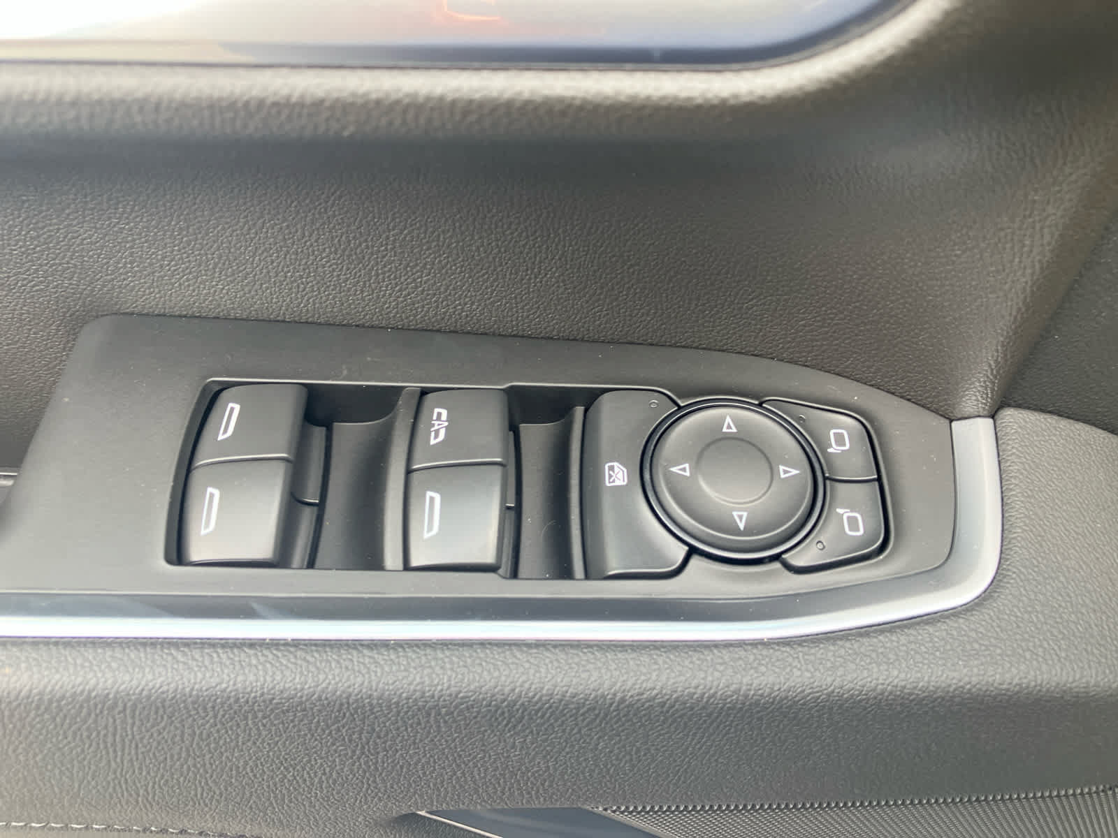 New 2026 GMC Sierra 2500 SLE AWD/4WD image 13