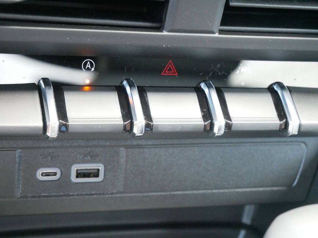 New 2025 Chevrolet Colorado LT w/ LT Convenience Package image 18