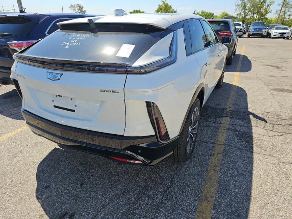Used 2025 Cadillac Lyriq Sport w/ LPO, Floor Liner Package image 4