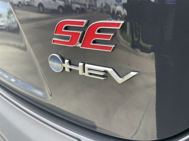 Used 2025 Toyota Corolla SE w/ SE Premium Package FWD image 31