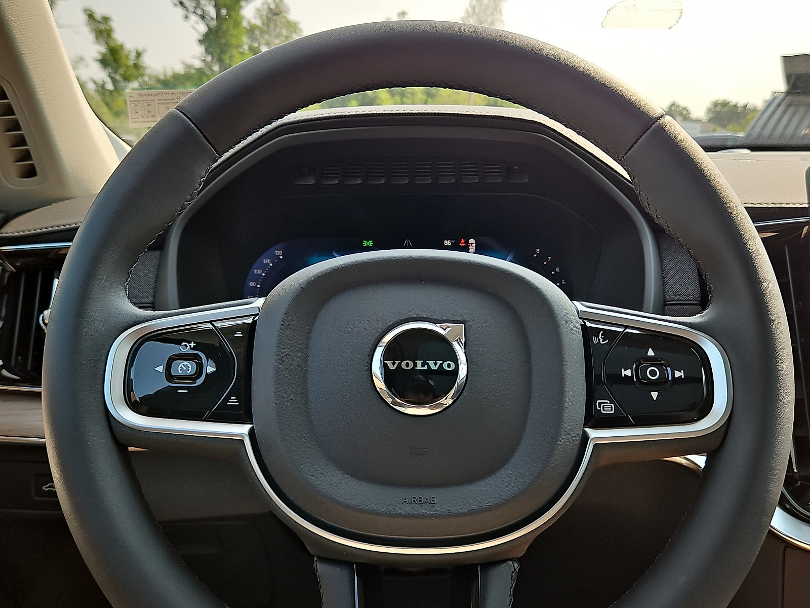 New 2026 Volvo XC90 B5 Core AWD/4WD image 18