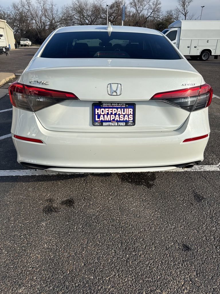 Used 2022 Honda Civic Sport image 2