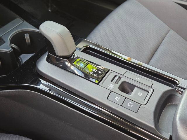 Used 2025 Toyota Prius LE image 21