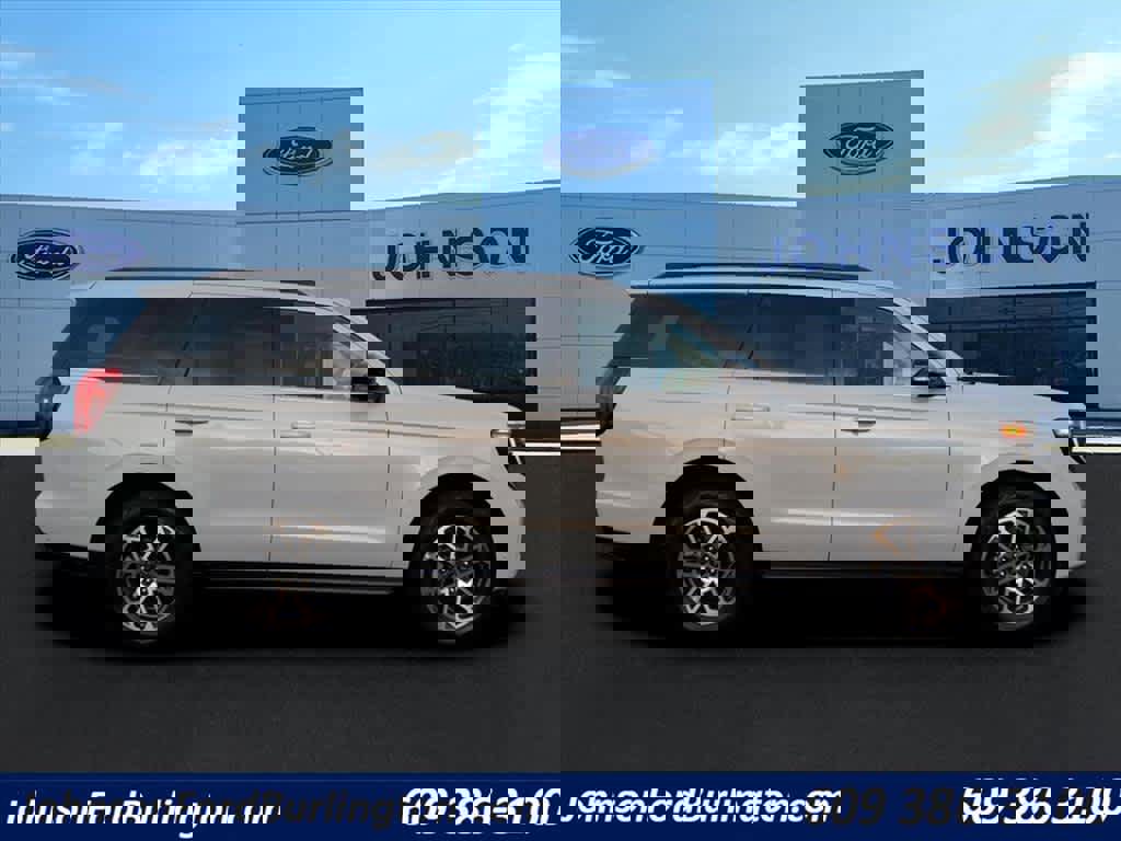 Used 2025 Ford Expedition Active image 2