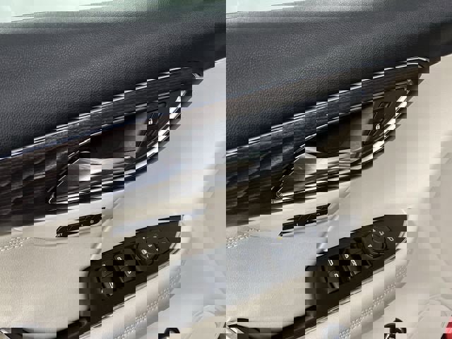 Certified 2022 Buick Envision Avenir w/ Technology Package II image 24