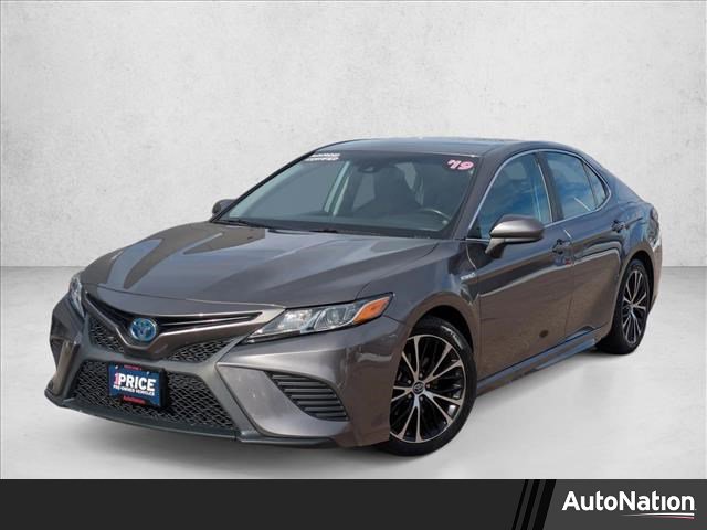 Used 2019 Toyota Camry SE