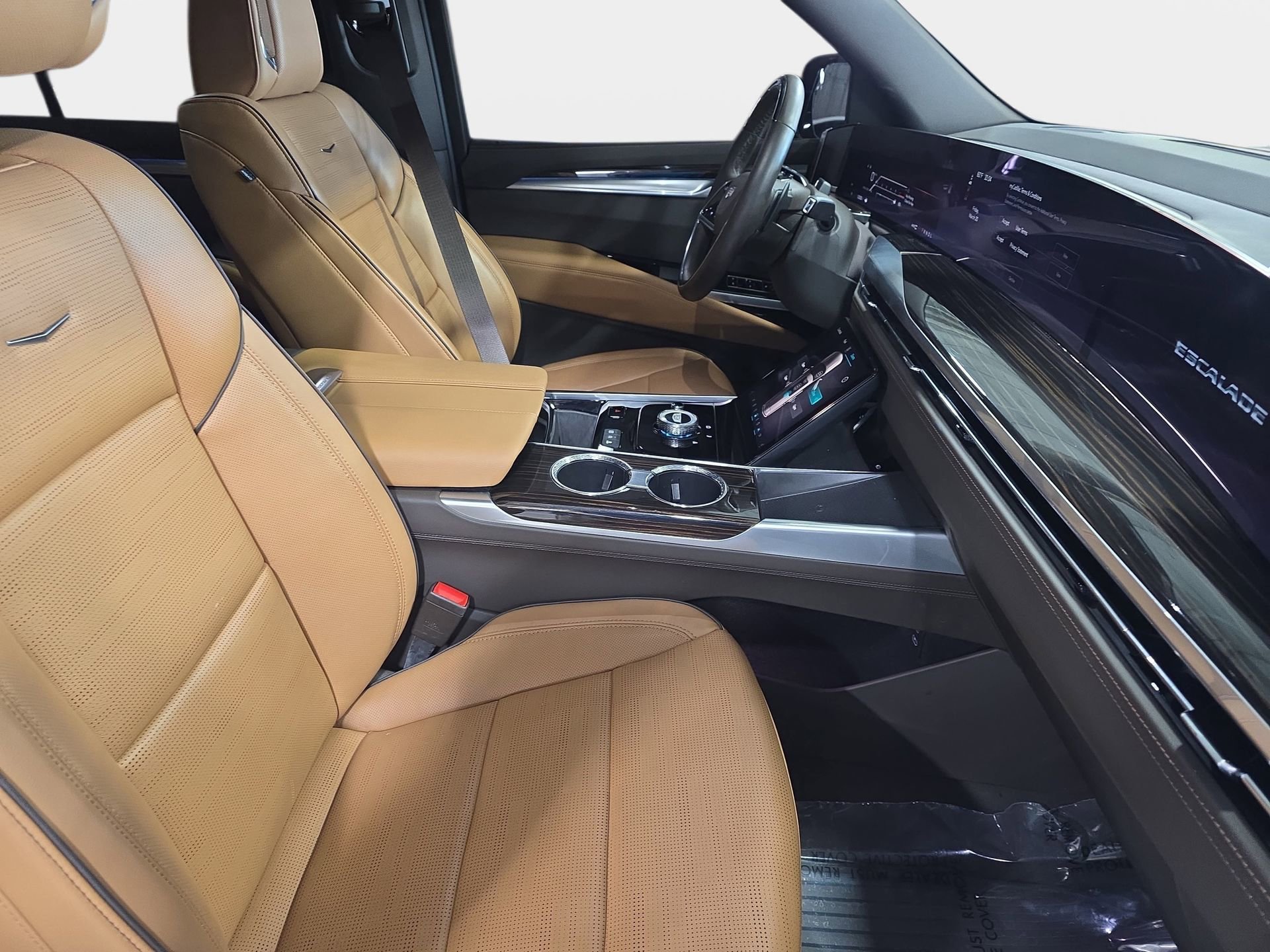 Used 2025 Cadillac Escalade Premium Luxury w/ Touring Package image 10