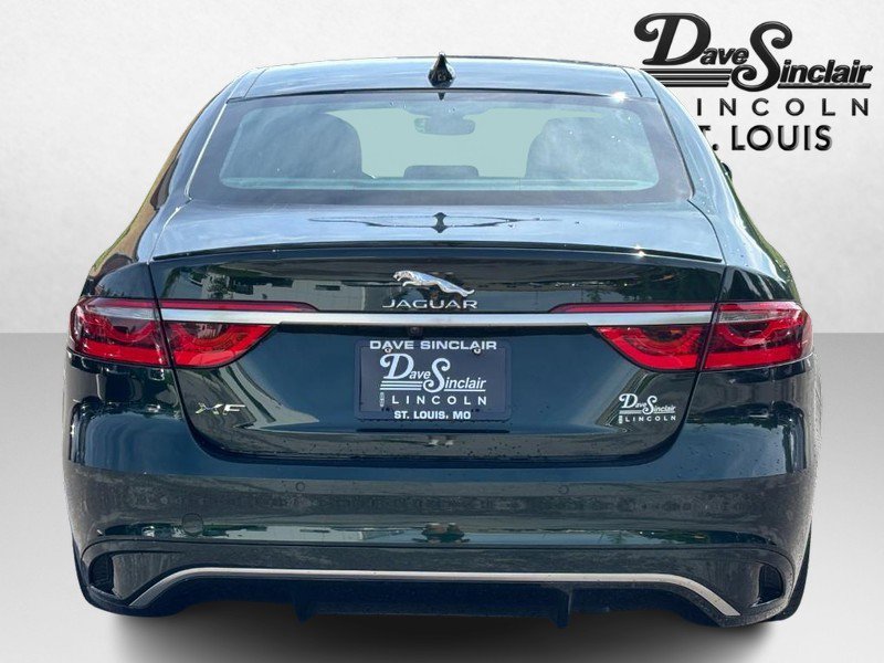 Used 2023 Jaguar XF R-Dynamic SE AWD/4WD image 4