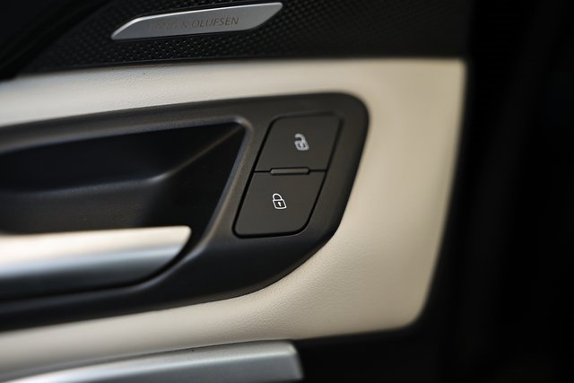 New 2025 Audi Q5 Prestige image 24