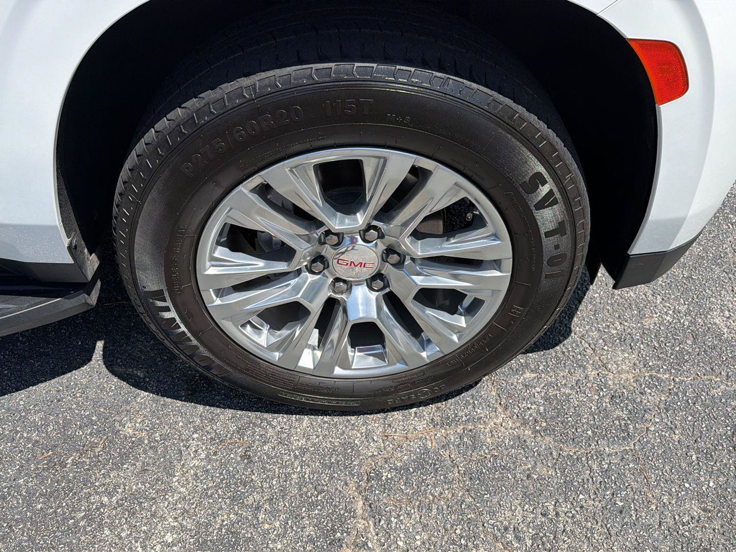 Used 2024 GMC Yukon XL Denali RWD image 46