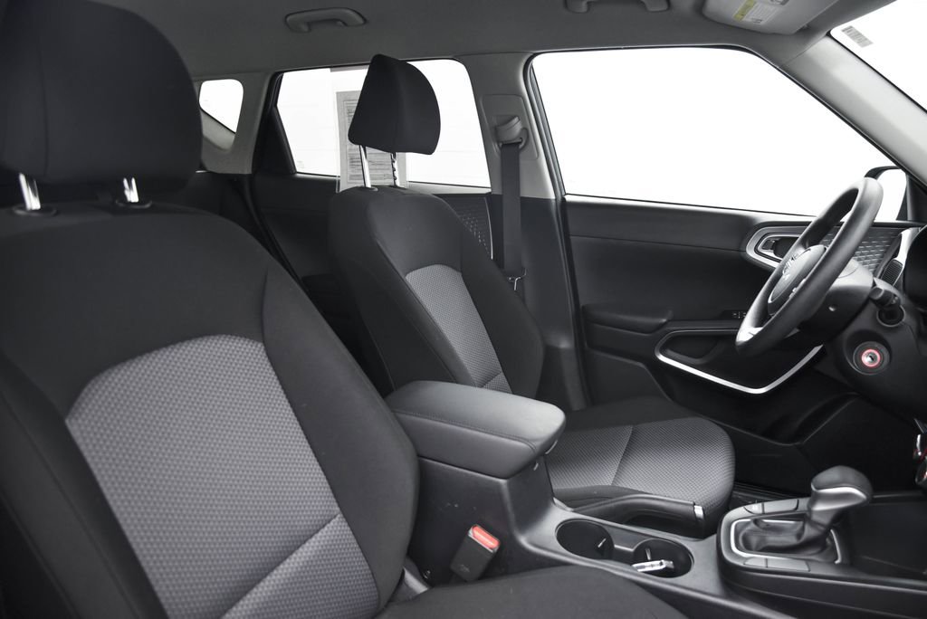 Used 2024 Kia Soul LX w/ Option Group 015 image 15